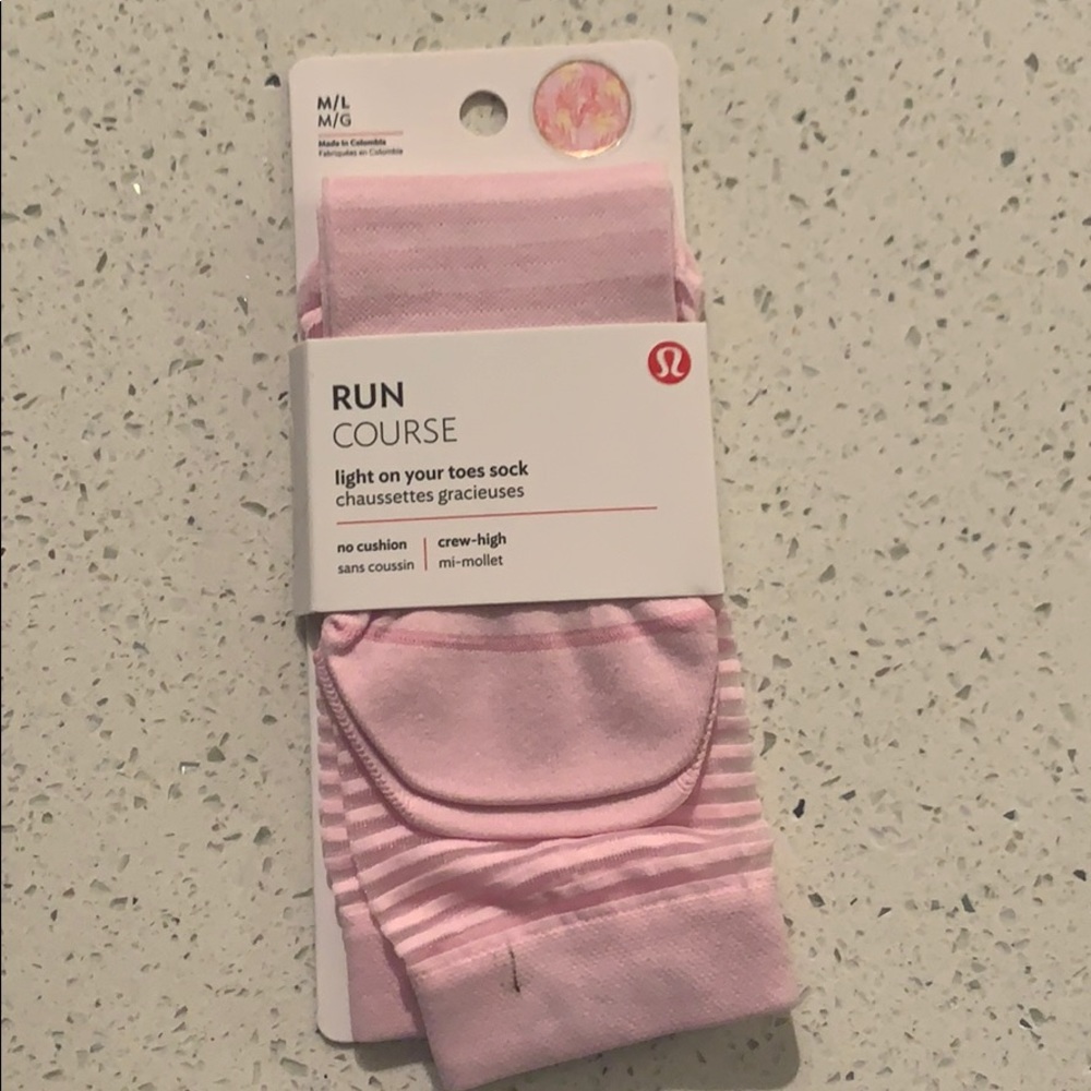Lululemon Run Course sock NWT in light pink